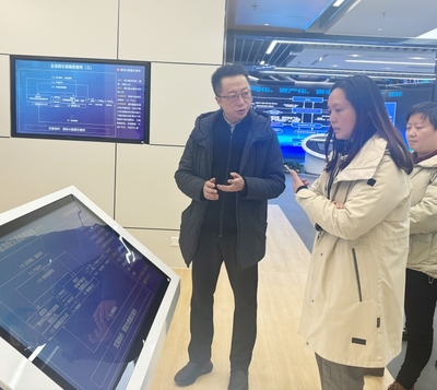 广西日报赴贵阳贵安调研 大数据产业经验与网络工程发展启示